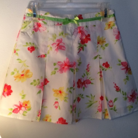 Girls Size 5 Bundle! - Picture 2 of 6